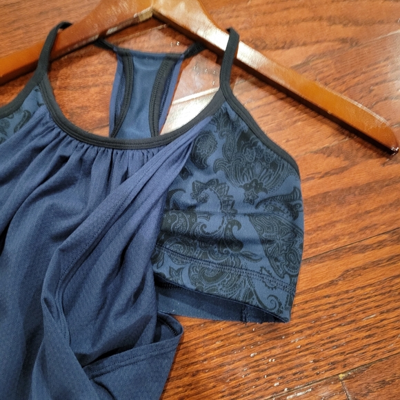 Lululemon tank top combo size 6 - Picture 3 of 5